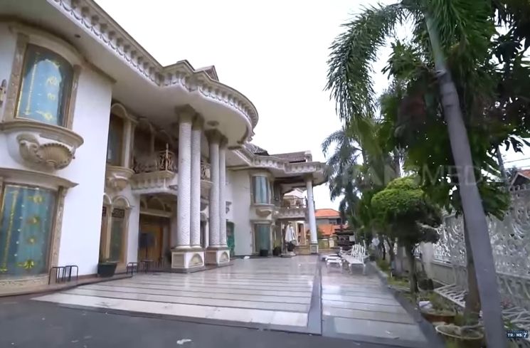 Rumah Muzdalifah (YouTube/TRANS7 OFFICIAL)