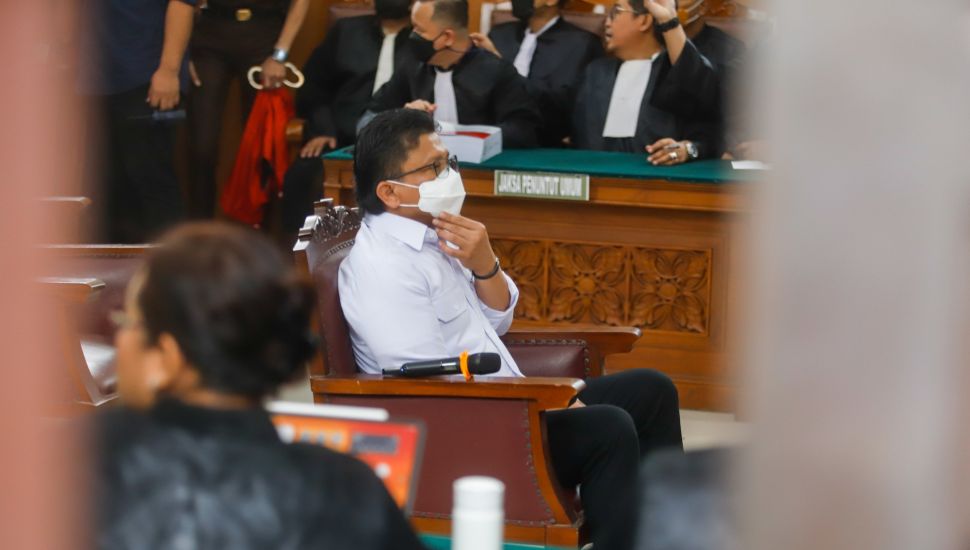 Terdakwa kasus pembunuhan Brigadir Yosua Hutabarat, Ferdy Sambo saat mengikuti sidang lanjutan di Pengadilan Negeri Jakarta Selatan, Selasa (17/1/2023). [Suara.com/Alfian Winanto]