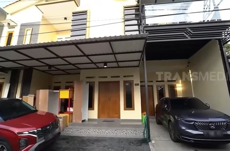 Rumah Marshel Widianto usai direnovasi (YouTube/TRANS7 OFFICIAL)