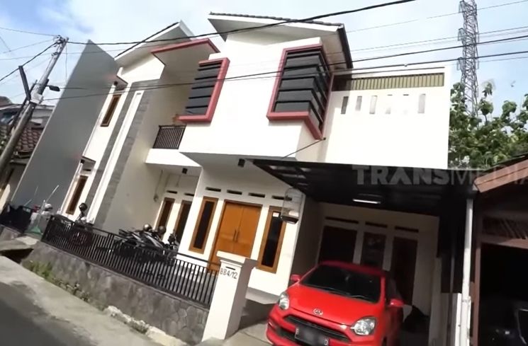 Rumah Marshel Widianto usai direnovasi (YouTube/TRANS7 OFFICIAL)