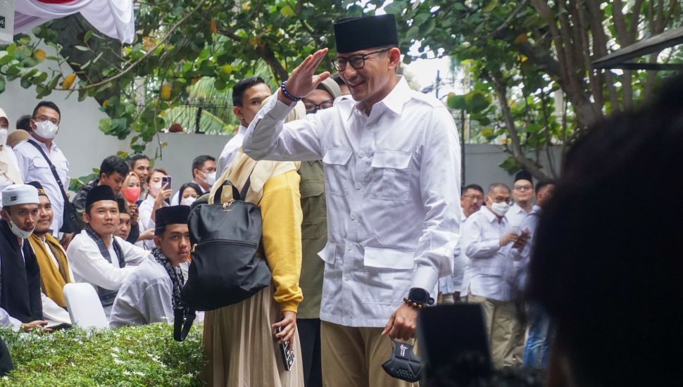 Wakil Ketua Dewan Pembina Partai Gerindra Sandiaga Salahuddin Uno saat menghadiri peresmia Sekretariat Bersama Partai Gerindra dan PKB di Kawasan Menteng, Jakarta Pusat, Senin (23/1/2023). [Suara.com/Alfian Winanto]