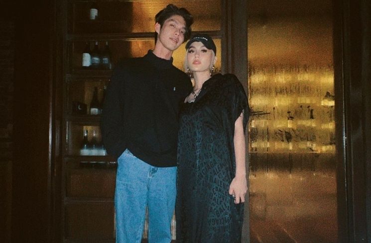 Potret kedekatan Agnez Mo dan Bright Vachirawit (Instagram/@agnezmo)