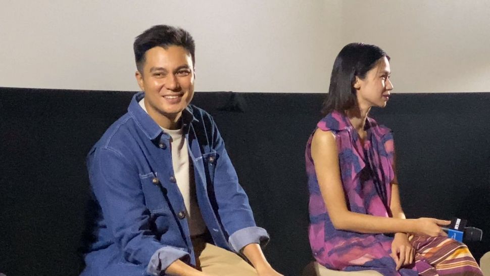 Baim Wong dan Laura Basuki dalam acara konferensi pers film Berbalas Kejam di XXI Plaza Indonesia, MH Thamrin, Jakarta Pusat, Rabu (16/2/2023). [Adiyoga Priyambodo/Suara.com]