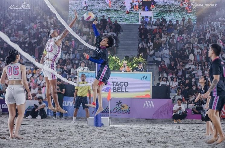 Potret Team AHHA di Media Clash Beach (Instagram/@mediaclashkuy)