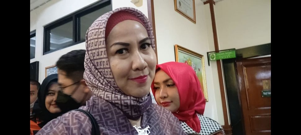 Venna Melinda menjalani sidang cerai dengan Ferry Irawan di Pengadilan Agama Jakarta Selatan, Kamis (23/2/2023). [Rena Pangesti/Suara.com]