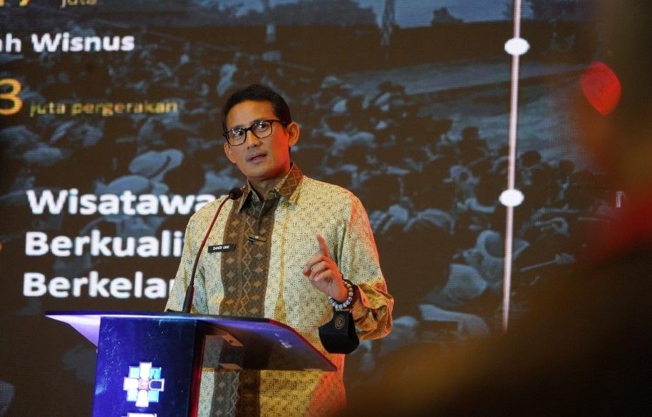 Menteri Pariwisata dan Ekonomi Kreatif Sandiaga Uno saat membuka East Indonesia Tourism and Investment Summit di Kota Makassar, Jumat 3 Maret 2023 [SuaraSulsel.id/Istimewa]