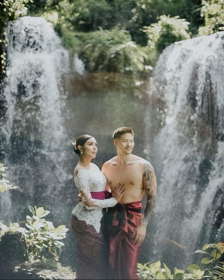 Millen Cyrus dan Lionel Lee di Bali. (dok. Millen Cyrus)