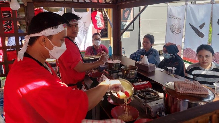 Ramen Khas Jepang Harga Rp6 Ribu. (Suara.com/Lilis Varwati)