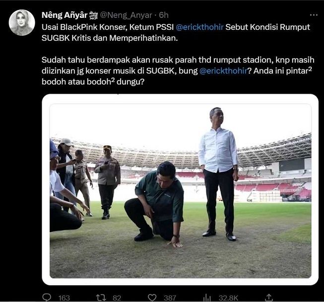 Ketua Umum PSSI, Erick Thohir jadi sorotan warganet usai rumput Stadion Utama Gelora Bung Karno (SUGBK) mengalami kerusakan usai dipakai konster girl band papan atas Korea Selatan, BLACKPINK pada 11-12 Maret lalu. [Twitter/@Neng_Anyar]