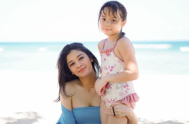 Potret Hot Naysila Mirdad Saat Liburan ke Bali (Instagram/@naymirdad)