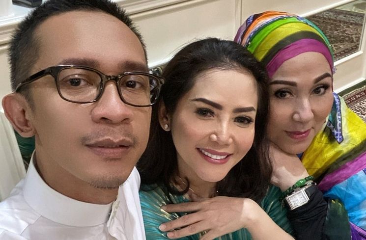 Potret Aming Buka Puasa Bersama Rekan Artis (Instagram/@amingisback)