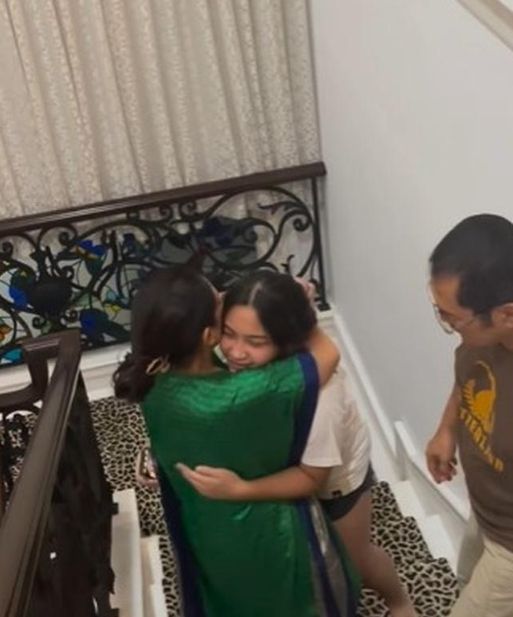 Potret Ulang Tahun ke-17 Khirani Anak Mayangsari. (Instagram/mayangsari_official)