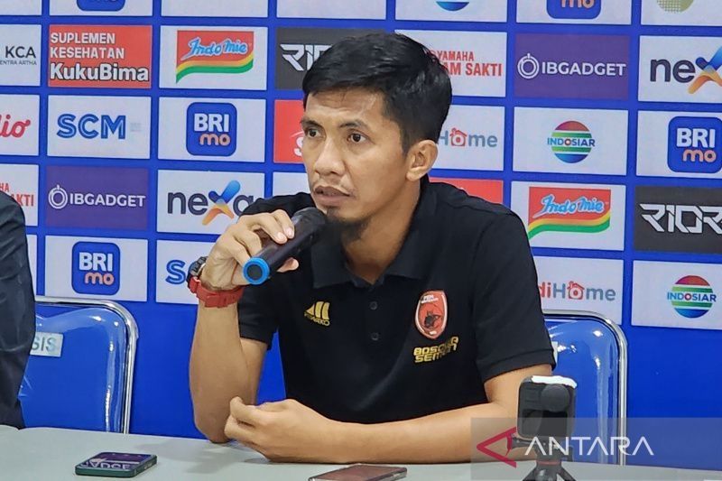 Asisten Pelatih PSM Makassar Ahmad Amiruddin (ANTARA/ I.C.Senjaya)