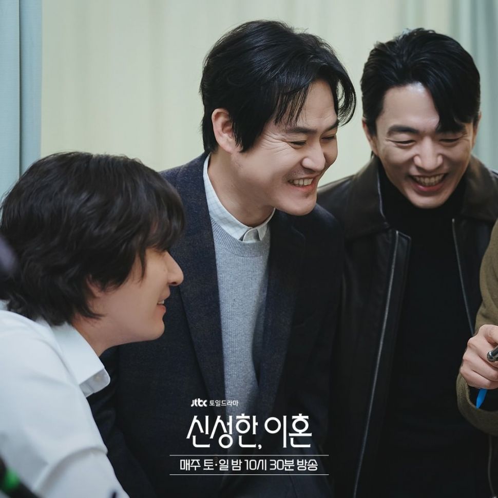 Potret di Balik Layar Divorce Attorney Shin (Instagram/@jtbcdrama)