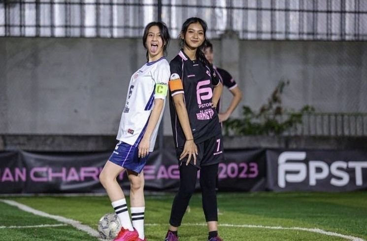 Potret Keisya Levronka Main Sepak Bola (Instagram/@keisyalevronka)