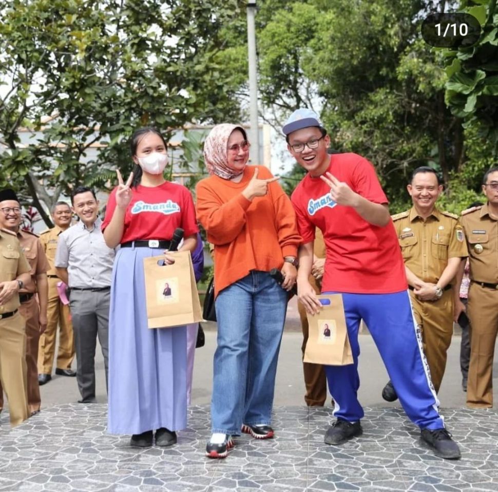 Sepatu Impor Istri Gubernur Lampung Riana Sari Arinal. (Dok. Instagram)