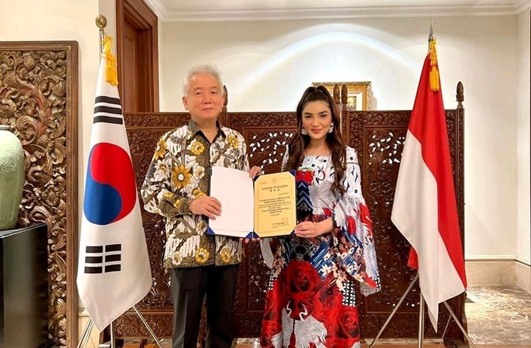 Potret Ashanty Dinobatkan Jadi Duta Kehormatan oleh Korsel (Instagram/@ashanty_ash)