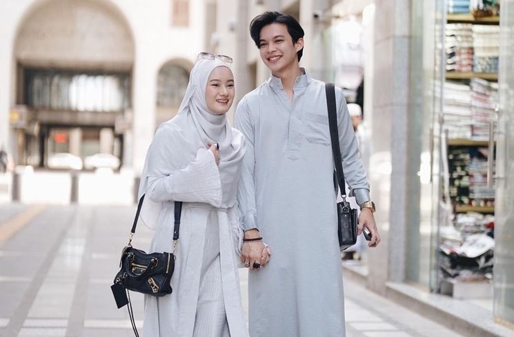 Inspirasi Baju Lebaran Ala Rey Mbayang dan Dinda Hauw (instagram/@dindahw)