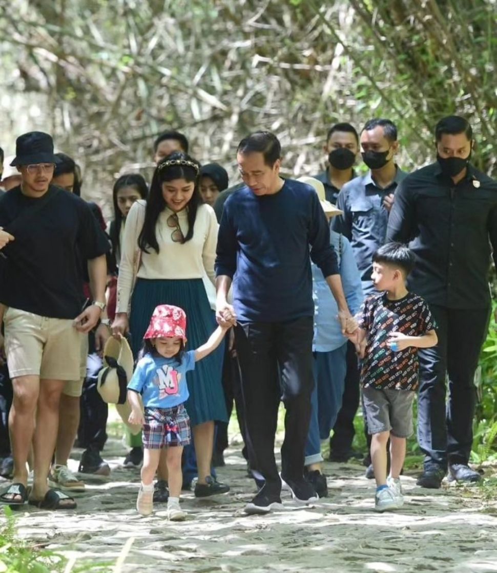 Keluarga Presiden Joko Widodo di Labuan Bajo (Instagram/@jokowi)