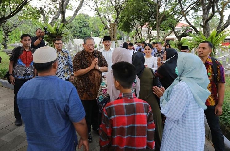 Potret Lebaran Keluarga SBY (Instagram/@agusyudhoyono)