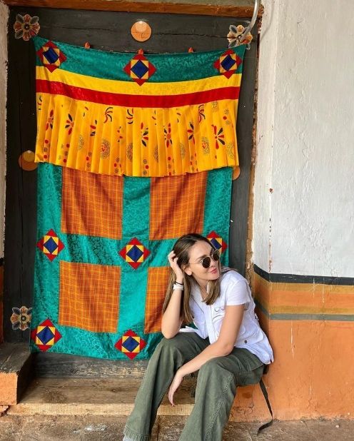 Potret Luna Maya di Bhutan. (Instagram/@lunamaya)