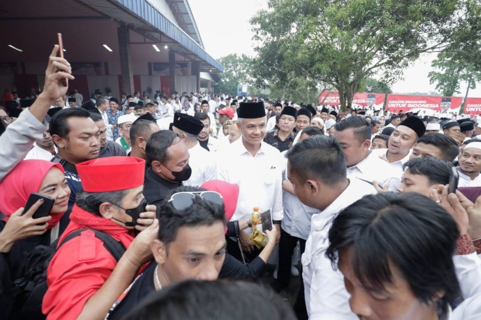 Ganjar Pranowo saat menghadiri acara halal bihalal ulama dan pimpinan pondok pesantren di Warunggunung, Lebak, Banten, Sabtu (29/4/2023). (Dok: Pemprov Jateng)