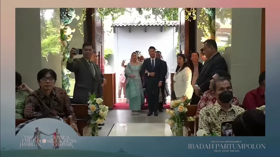 Potret Ikat Janji Nikah Jessica Mila dan Yakup Hasibuan. (YouTube/Jessica Mila)