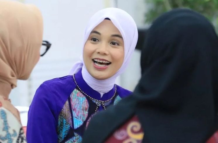 Potret Siti Atikoh Istri Ganjar Pranowo. (Instagram/@atikoh.s)