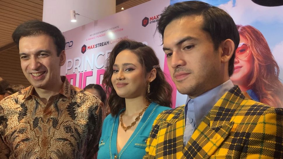 Rizky Nazar dan Syifa Hadju dalam Gala Premiere serial Princess and The Boss di kawasan Senayan, Jakarta, Kamis (4/5/2023). [Suara.com/ Adiyoga Priyambodo]