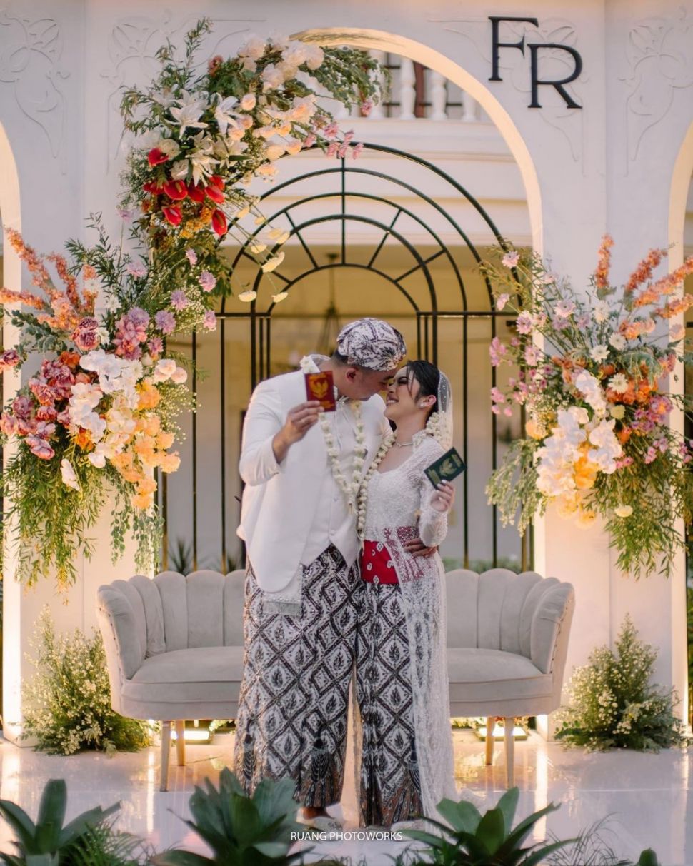 Potret Pernikahan Fay Nabila.  (Instagram/@spacephotoworks) 