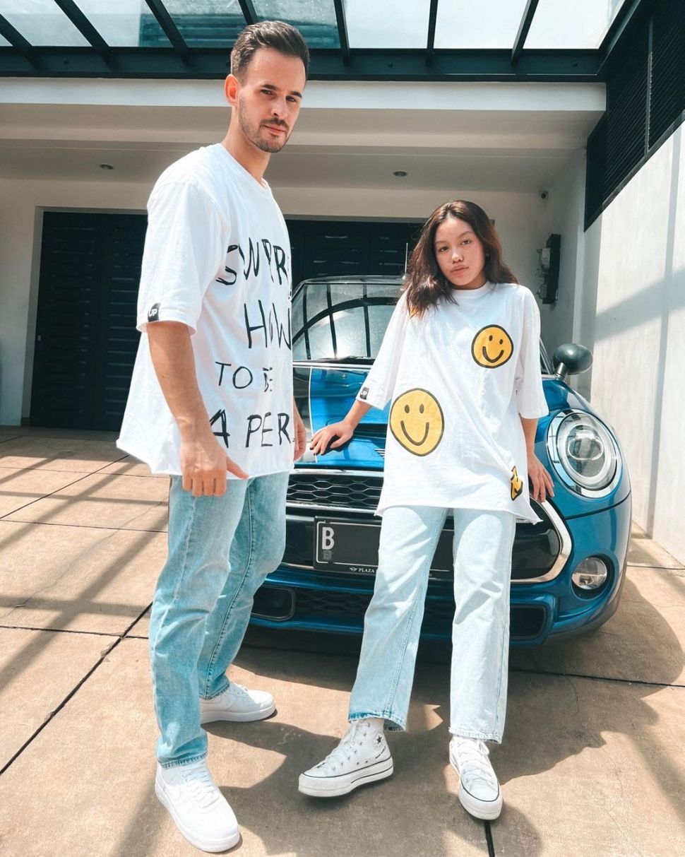 Putri Nikita Mirzani, Lolly bersama Antonio Dedola. [Instagram]