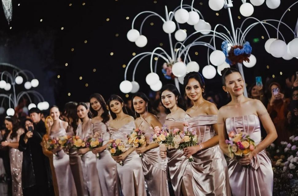 Potret Bridesmaid di Resepsi Jessica Mila. (Instagram/@valtifanka) 