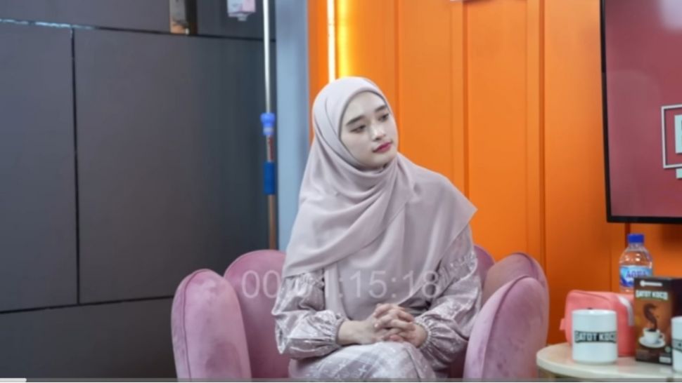 Inara Rusli saat diundang podcast oleh dr. Richard Lee (YouTube/dr. Richard Lee, MARS)