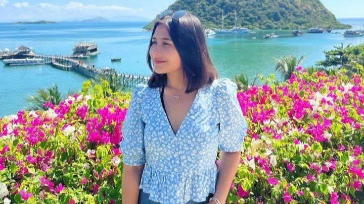 Artis Prilly Latuconsina (Instagram/Prillylatuconsina96)