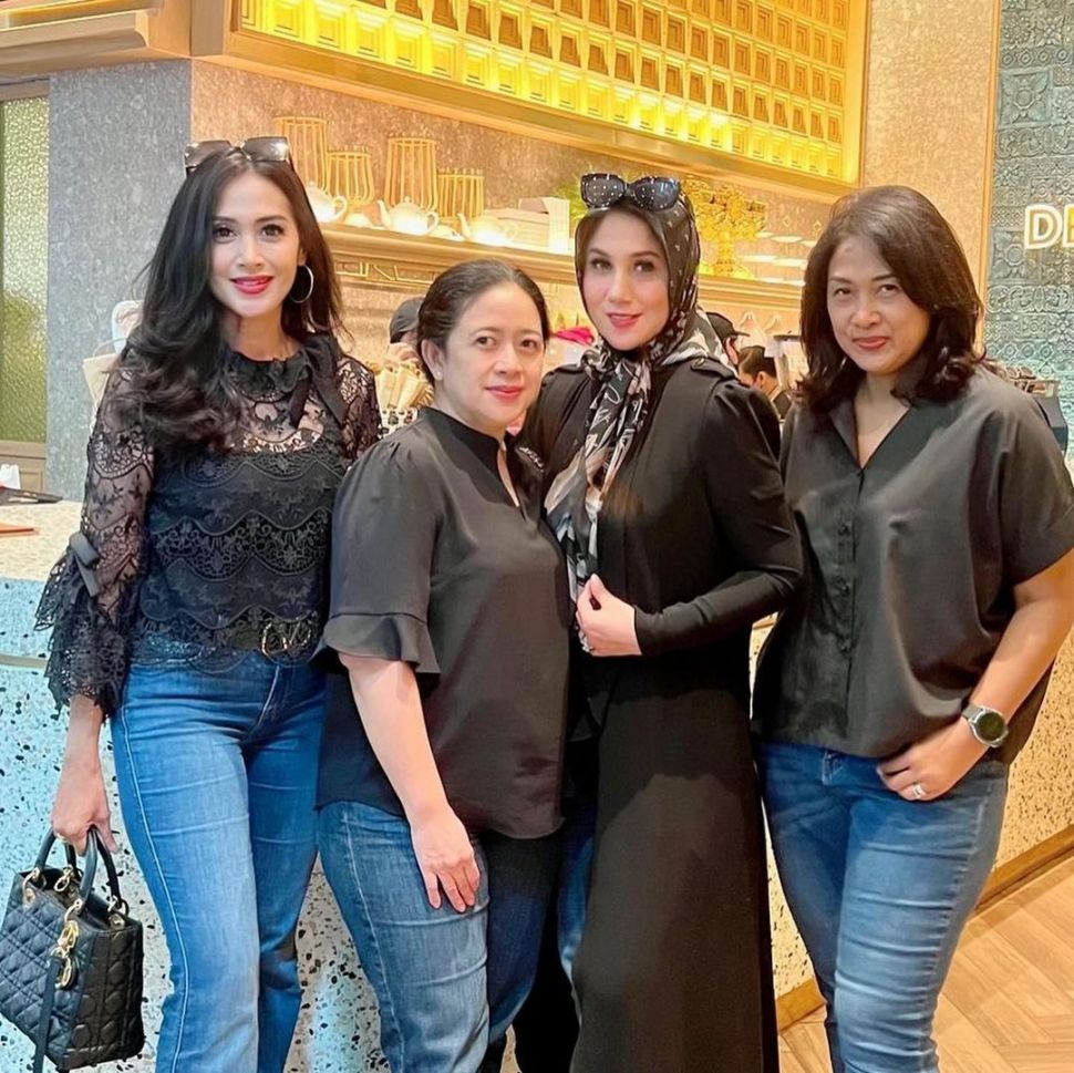 Potret Geng Arisan Puan Maharani. (Instagram/@marinizumarnisreal) 