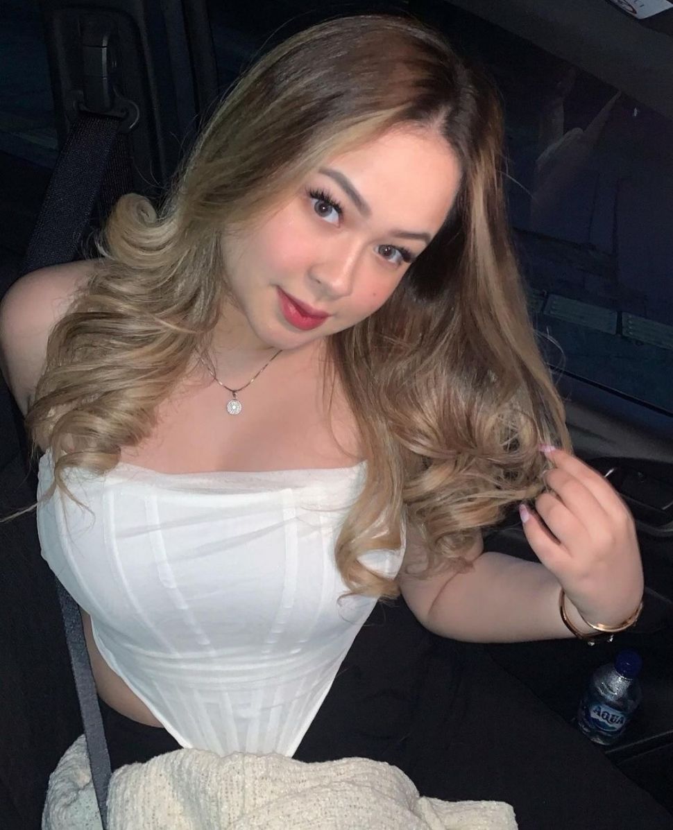 Potret Seksi Jessica Klopper, Kakak Rebecca Klopper (Instagram)