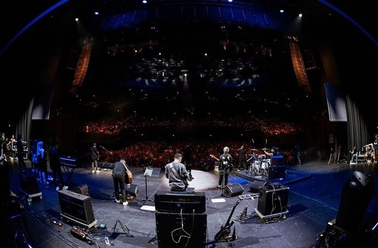 Potret Konser Setia Band di Singapura. (Instagram/@st12bandofficial)