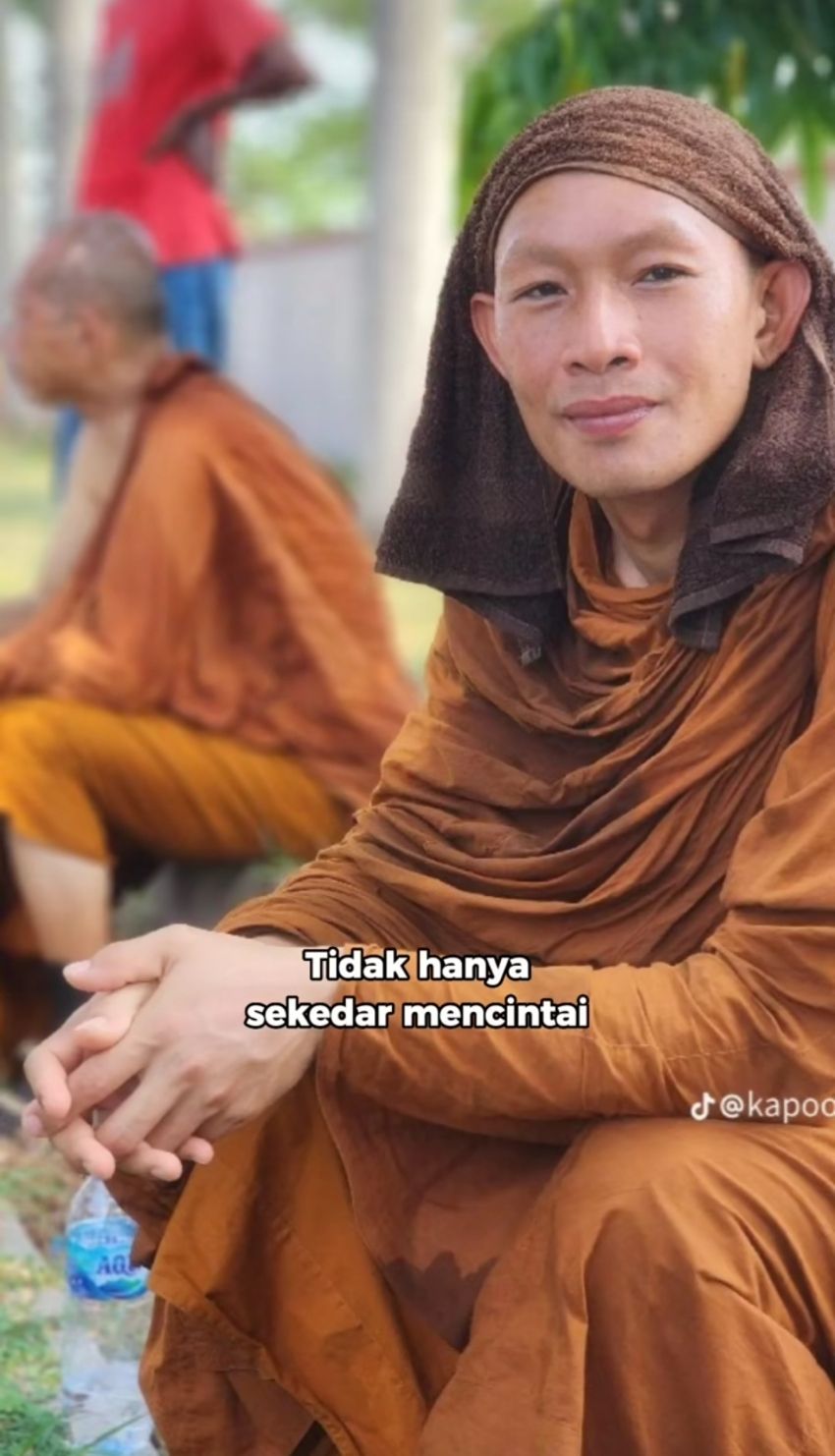 Biksu Thailand Luang Phi New Punya Banyak Fans di Indonesia (TikTok)