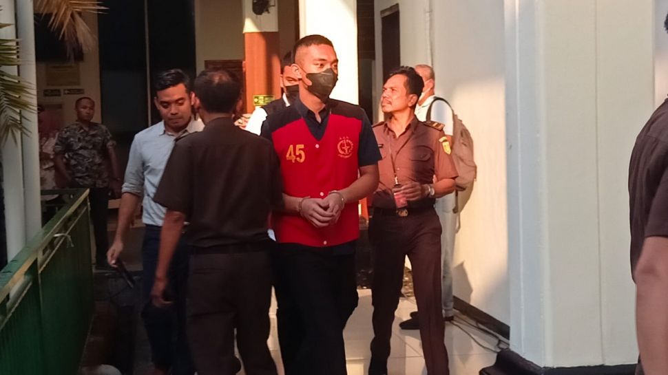 Mario Dandy sebelum jalani sidang kasus penganiayaan David Ozora di Pengadilan Negeri Jakarta Selatan, Selasa (13/6/2023) [Suara.com/Rena Pangesti]