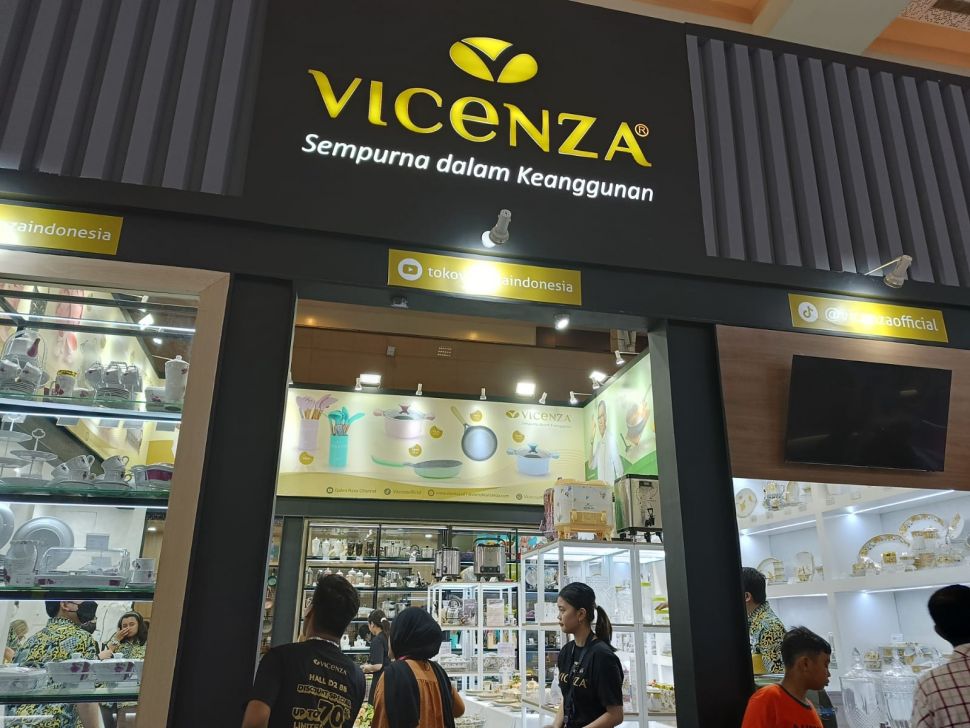 Booth Vicenza yang terletak di Hall D No 88 PRJ Kemayoran, Jakarta Pusat. (Dok: Restu Fadilah/Suara.com)