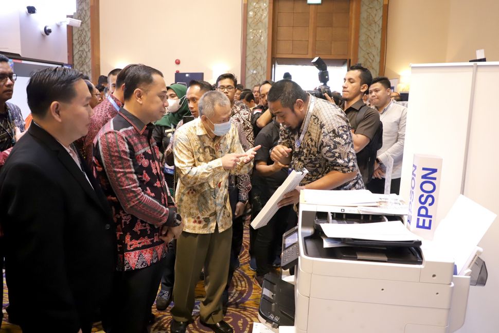 Wali Kota Surabaya, Eri Cahyadi dalam Forum Smart City Nasional 2023 yang digelar di ballroom Shangri-La Hotel Surabaya. (Dok: Pemkot Surabaya)