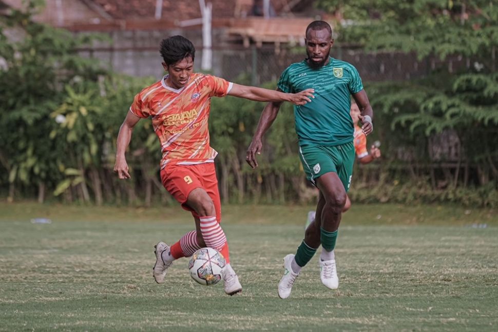 Pemusatan latihan Persebaya di Yogyakarta. [Foto: Liga Indonesia Baru]