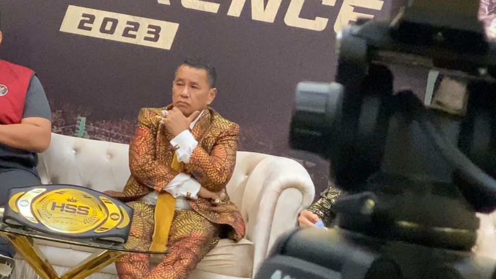 Hotman Paris saat jumpa pers Holywings Sport Show di kantor Kemenpora, Senayan, Jakarta, Jumat (16/6/2023) [Pahami.id/Adiyoga Priyambodo]