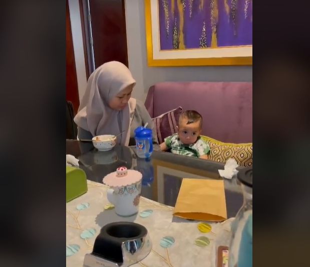 Momen Rayyanza Ngobrol Pakai Bahasa Sunda dengan Nicky Astria. (TikTok/rieta_amilia)