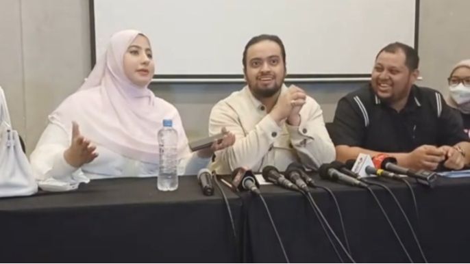 Tasyi Athasyia kembali menggelar konferensi pers (YouTube/Nit Not Media)