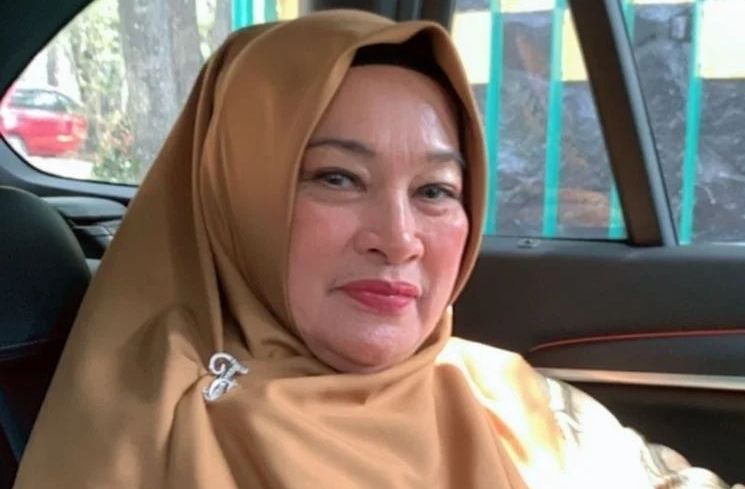 Potret Cantik Ibu Jeje Govinda. (Instagram/@faridabudyarti50)