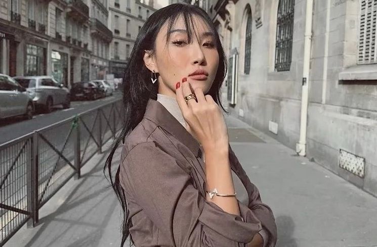 Profil Hwasa MAMAMOO (Instagram/@_mariahwasa)