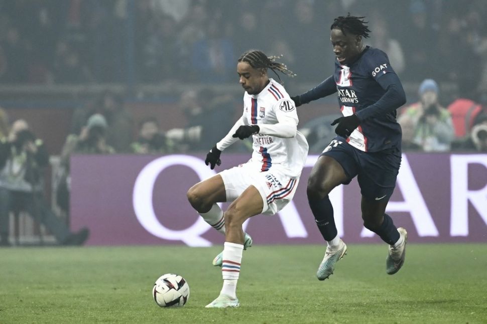 Pemain muda PSG El Chadaille Bitshiabu. [AFP]