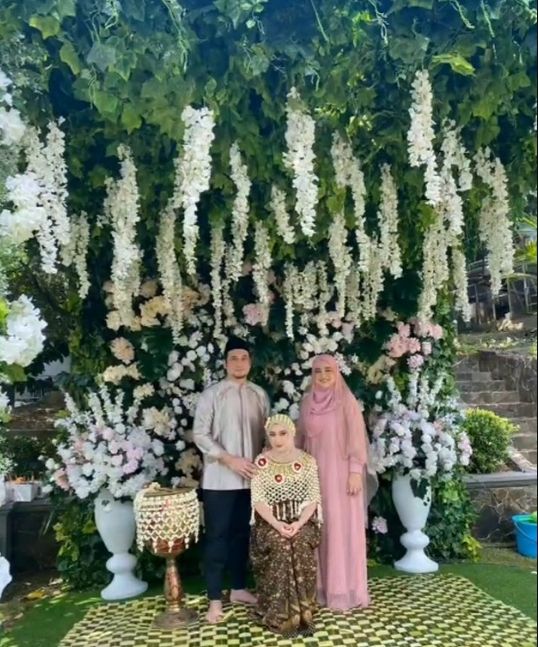 Potret Cindy Fatika Sari dan Tengku Firmansyah Siap Mantu. (Instagram/tengku_firmansyah)