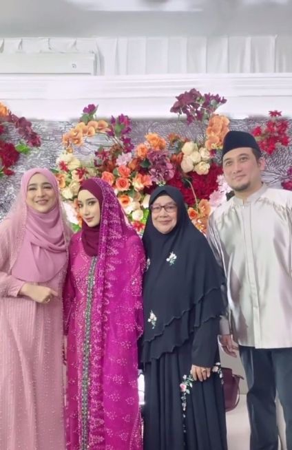 Potret Cindy Fatika Sari dan Tengku Firmansyah Siap Mantu. (Instagram/cindyfatikasari18)